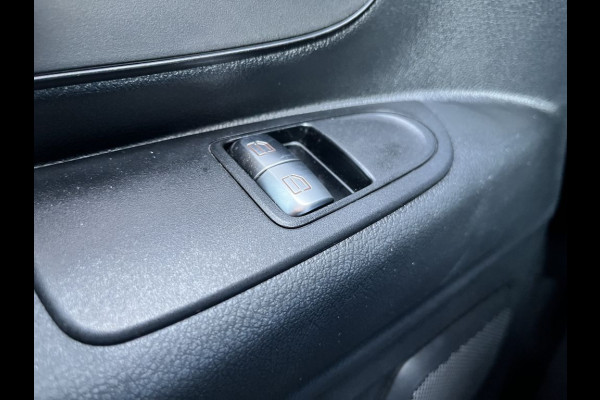 Mercedes-Benz Vito 110 CDI 102pk E6 Lang DC 5p Comfort Lease €442 p/m, Airco Clima, Carplay, PDC V+A, Onderhoudshistorie aanwezig