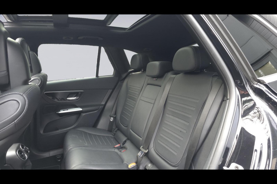 Mercedes-Benz GLC 200 4MATIC AMG Line | Panorama | Memory | Trekhaak