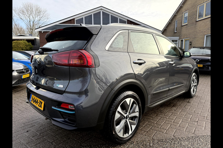 Kia e-Niro DynamicLine 64 kWh 3- Fase, Stoel/Stuurverwarming, Camera
