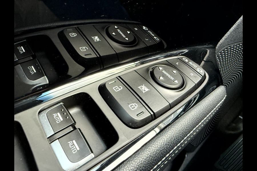 Kia e-Niro DynamicLine 64 kWh 3- Fase, Stoel/Stuurverwarming, Camera