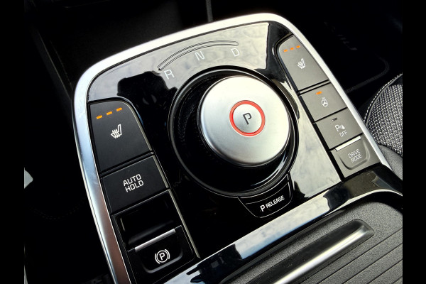 Kia e-Niro DynamicLine 64 kWh 3- Fase, Stoel/Stuurverwarming, Camera