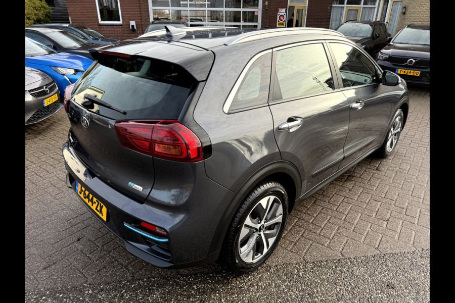 Kia e-Niro DynamicLine 64 kWh 3- Fase, Stoel/Stuurverwarming, Camera