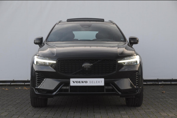 Volvo XC60 T6 350PK Automaat AWD Plus Black Edition / Trekhaak / Panoramadak / BLIS / Adaptieve cruise control / Keyless entry / Stoel - en stuurwielverwarming / elektrische stoelen met geheugen / Parkeersensoren met 360 camera / Elektrische achterklep