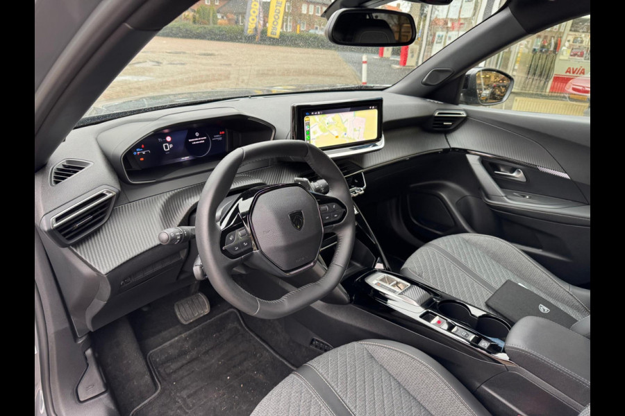 Peugeot 2008 1.2 Hybrid 136 Allure Carplay / Stoelverwarming / Clima / P-sensoren