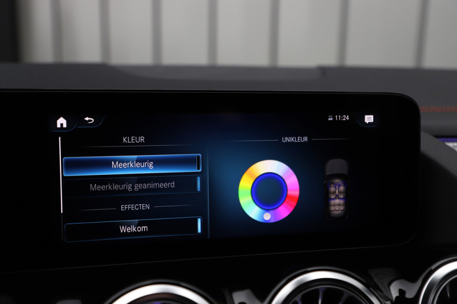 Mercedes-Benz EQA 250 AMG 67 kWh | 190PK | Led | Sfeerverlichting | Widescreen | Clima | Stoelverwarming | Elek. Kofferklep | Standkachel | 2023.