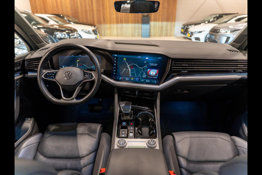 Volkswagen Touareg 3.0 TSi eHybrid 380PK 4MOTION, Pano, Softclose, Nachtzicht, 360 Cam, ACC, Leder, Massage Seats, Apple Carplay