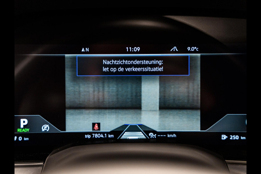 Volkswagen Touareg 3.0 TSi eHybrid 380PK 4MOTION, Pano, Softclose, Nachtzicht, 360 Cam, ACC, Leder, Massage Seats, Apple Carplay