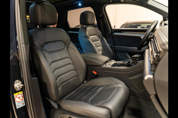 Volkswagen Touareg 3.0 TSi eHybrid 380PK 4MOTION, Pano, Softclose, Nachtzicht, 360 Cam, ACC, Leder, Massage Seats, Apple Carplay