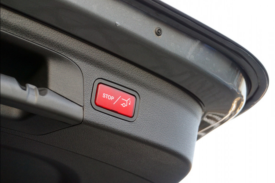 Mercedes-Benz GLE 350 e 4MATIC AMG line | Dealer onderhouden Luchtvering Trekhaak Burmester Memory