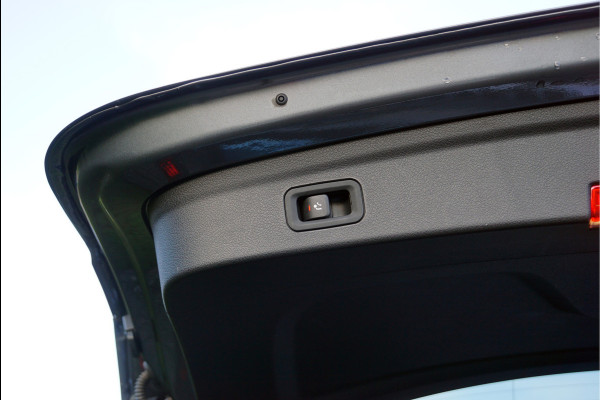 Mercedes-Benz GLE 350 e 4MATIC AMG line | Dealer onderhouden Luchtvering Trekhaak Burmester Memory