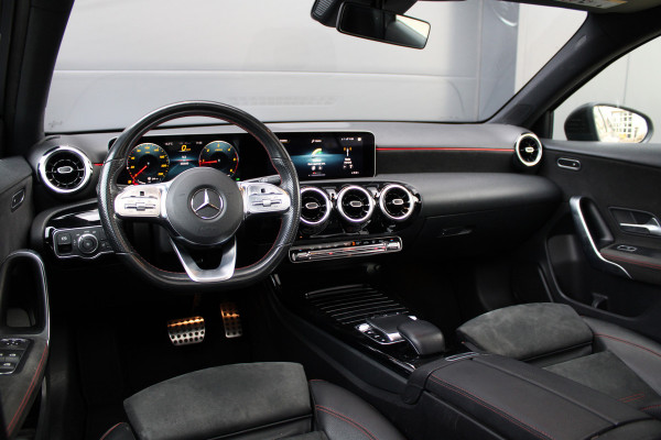 Mercedes-Benz A-Klasse 180 d Business Solution AMG | NAP! | PANO | CAMERA | CARPLAY | STOELVERWARMING | DEALER ONDH |
