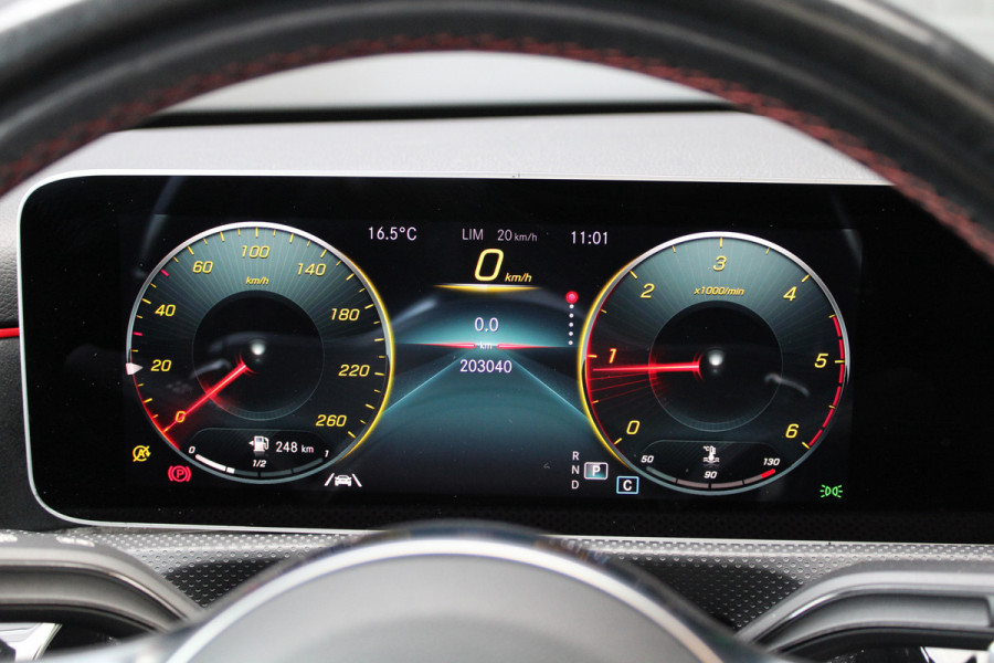 Mercedes-Benz A-Klasse 180 d Business Solution AMG | NAP! | PANO | CAMERA | CARPLAY | STOELVERWARMING | DEALER ONDH |