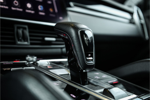 Porsche Cayenne Coupé 3.0 E-Hybrid - Sport Chrono + | Panorama | Stoelverwarming | Camera