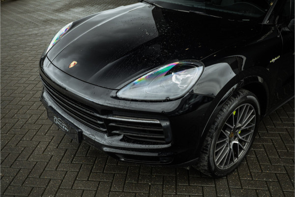 Porsche Cayenne Coupé 3.0 E-Hybrid - Sport Chrono + | Panorama | Stoelverwarming | Camera