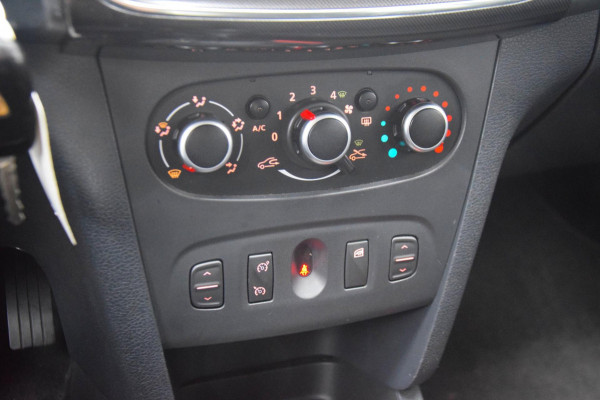 Dacia Logan MCV 1.0 TCe Bi-Fuel Comfort CAMERA/APPLE CARPLAY/PARKEERSENSOREN ACHTER