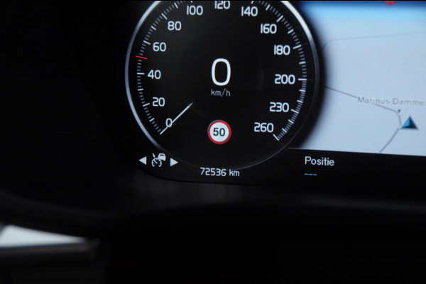 Volvo XC60 T8 390PK Automaat AWD R-Design / Adaptieve koplampen / BLIS /Adaptieve cruise control / Panoramadak / Apple carplay / Parkeersensoren met camera / Elektrische achterklep / Elektrische stoelen met geheugen / Stoel en stuurwielverwarming