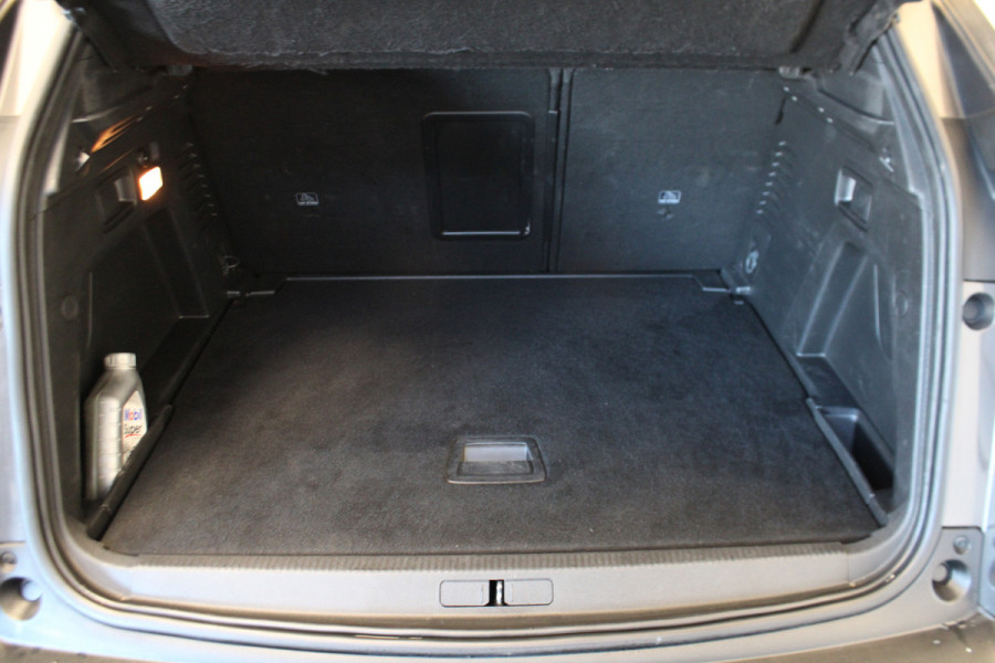 Peugeot 3008 1.2 PureTech Active Pack |Navi|