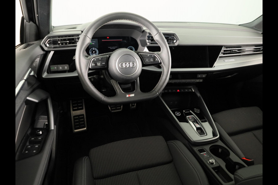 Audi A3 Sportback 40 TFSI e S edition 204pk | Adaptive cruise control | Afgevlakt stuur | Audi sound system