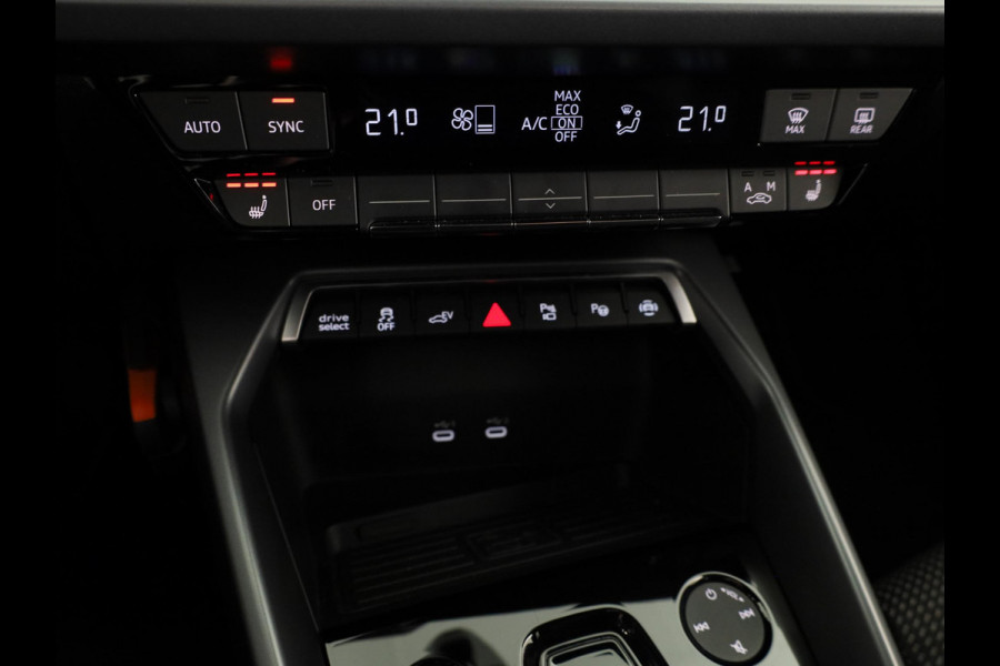 Audi A3 Sportback 40 TFSI e S edition 204pk | Adaptive cruise control | Afgevlakt stuur | Audi sound system