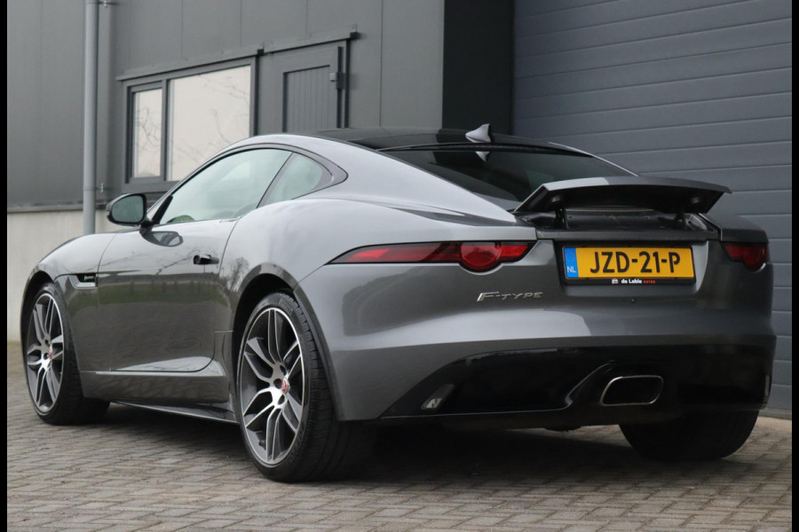 Jaguar F-Type P300 RWD R-Dynamic