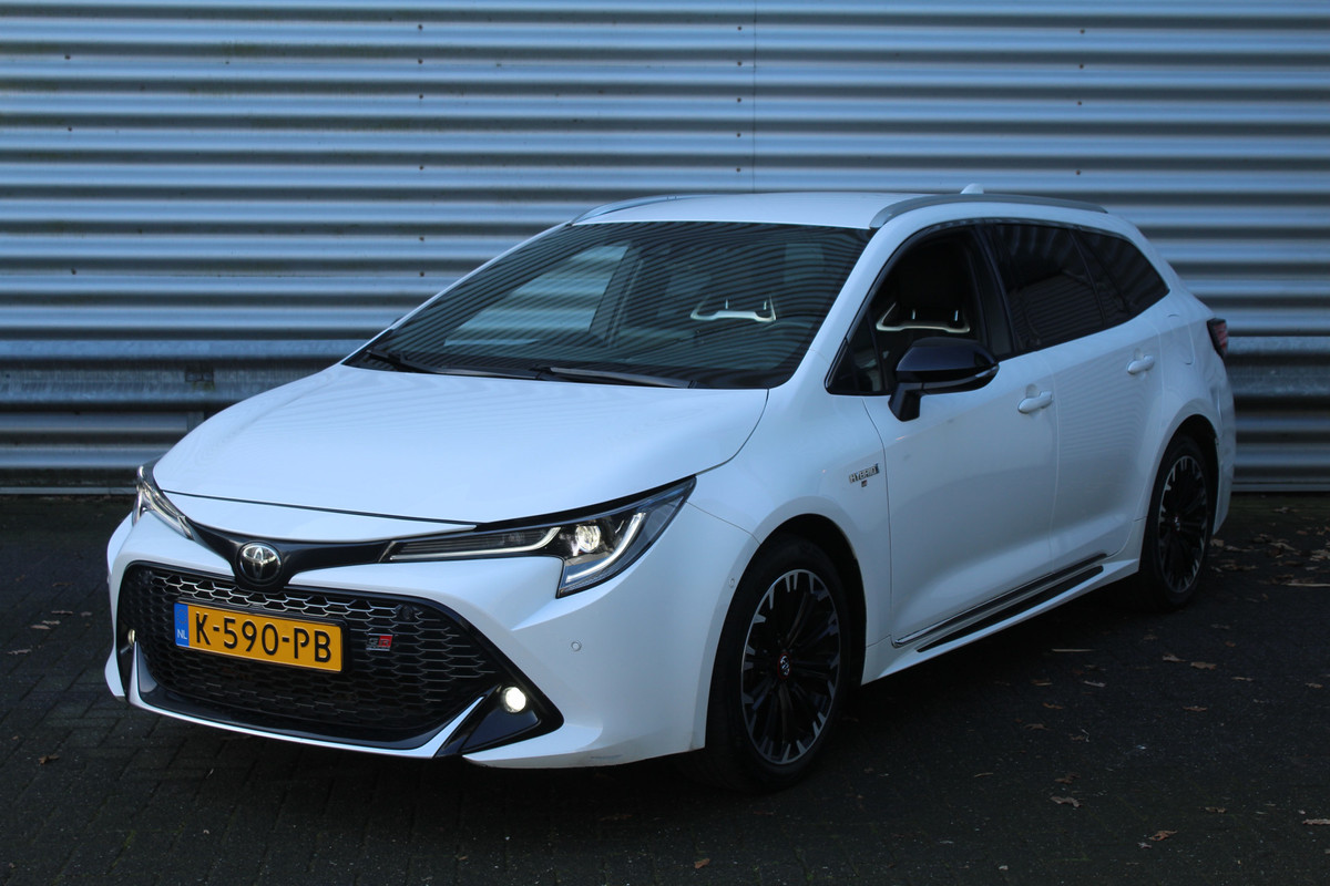 Toyota Corolla Touring Sports 1.8 Hybrid 180pk GR-Sport NL-Auto NAP 1e eigenaar Clima Cruise Carplay Camera 17"LMV