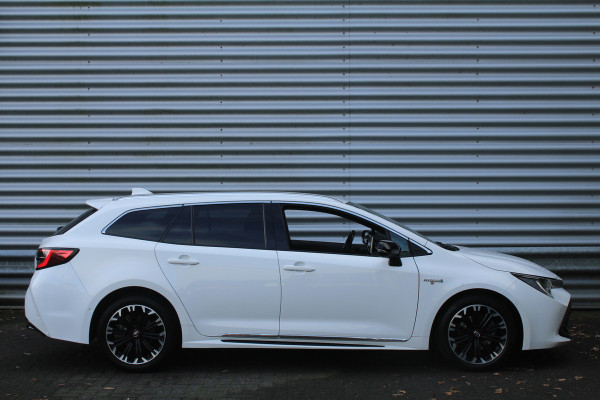 Toyota Corolla Touring Sports 1.8 Hybrid 180pk GR-Sport NL-Auto NAP 1e eigenaar Clima Cruise Carplay Camera 17"LMV