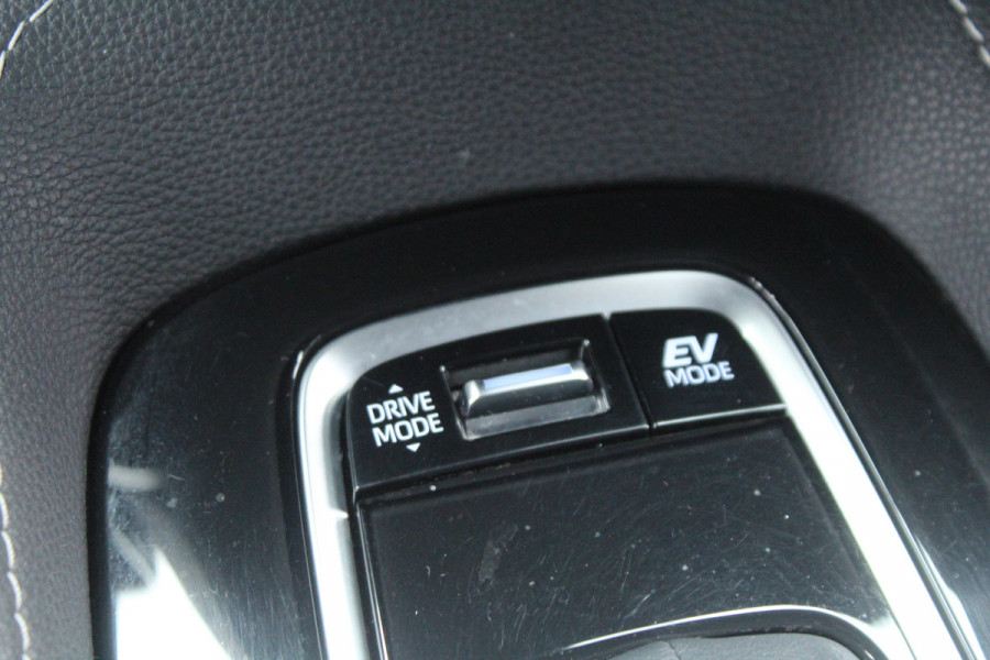 Toyota Corolla Touring Sports 1.8 Hybrid 180pk GR-Sport NL-Auto NAP 1e eigenaar Clima Cruise Carplay Camera 17"LMV