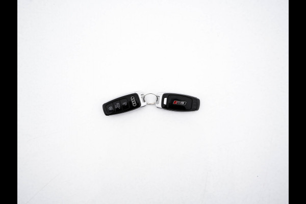 Audi RS Q8 4.0 TFSI Quattro * PANO | MILLTEK-EXHAUST | CERAMIC-BRAKES | CARBON-PACK | LEATHER | MEMORY-PACK | 4-WHEEL-STEERING | AIRSUSPENSION | BANG&OLUFSEN | ADAPTIVE-CRUISE | BLINDSPOT | TOPVIEW | SOFTCLOSE |  ....