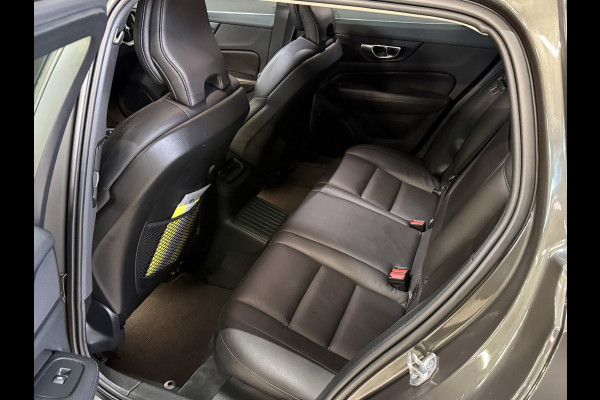 Volvo V60 2.0 T6 Recharge AWD Inscription | Panoramadak | Stoel/Stuurverwarming | Apple carplay | Elek. trekhaak | Sportstoelen | Leder