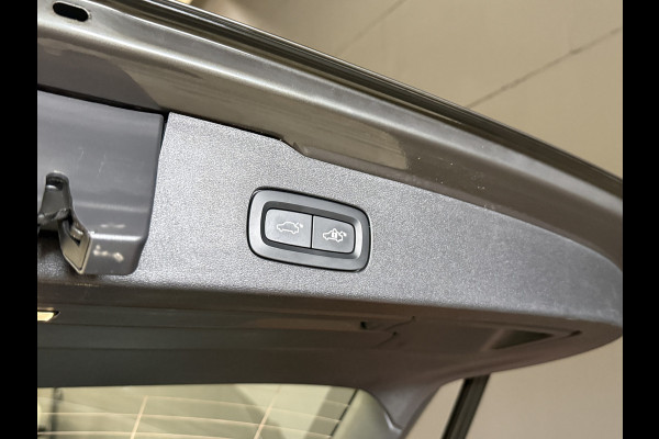 Volvo V60 2.0 T6 Recharge AWD Inscription | Panoramadak | Stoel/Stuurverwarming | Apple carplay | Elek. trekhaak | Sportstoelen | Leder