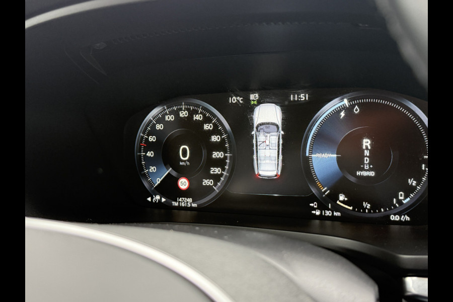 Volvo V60 2.0 T6 Recharge AWD Inscription | Panoramadak | Stoel/Stuurverwarming | Apple carplay | Elek. trekhaak | Sportstoelen | Leder