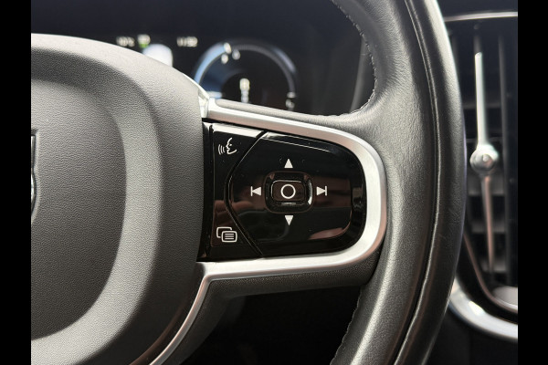 Volvo V60 2.0 T6 Recharge AWD Inscription | Panoramadak | Stoel/Stuurverwarming | Apple carplay | Elek. trekhaak | Sportstoelen | Leder