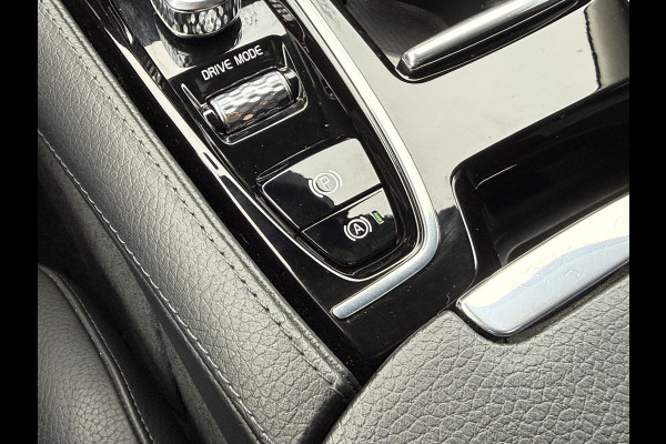 Volvo V60 2.0 T6 Recharge AWD Inscription | Panoramadak | Stoel/Stuurverwarming | Apple carplay | Elek. trekhaak | Sportstoelen | Leder