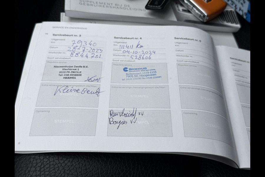 Volvo V60 2.0 T6 Recharge AWD Inscription | Panoramadak | Stoel/Stuurverwarming | Apple carplay | Elek. trekhaak | Sportstoelen | Leder