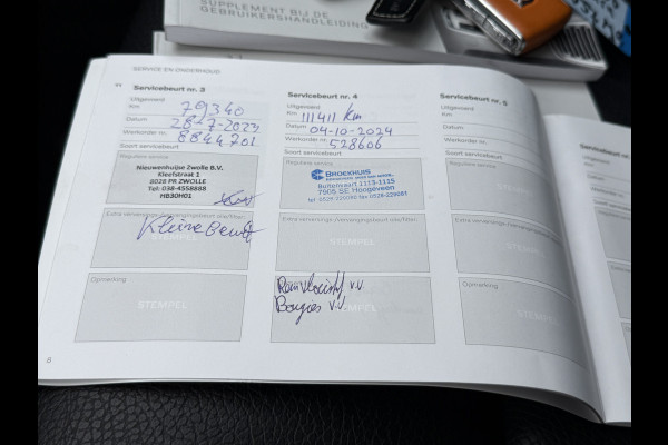 Volvo V60 2.0 T6 Recharge AWD Inscription | Panoramadak | Stoel/Stuurverwarming | Apple carplay | Elek. trekhaak | Sportstoelen | Leder