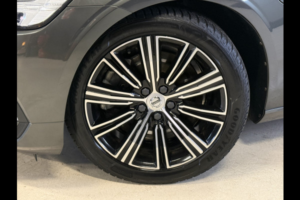 Volvo V60 2.0 T6 Recharge AWD Inscription | Panoramadak | Stoel/Stuurverwarming | Apple carplay | Elek. trekhaak | Sportstoelen | Leder