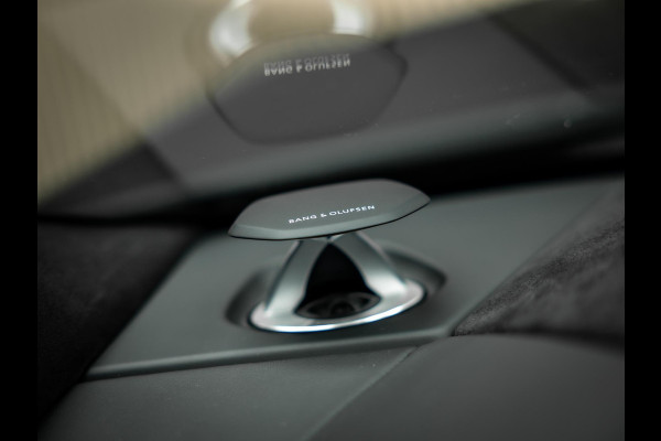 Lamborghini Urus 4.0 V8 S | Urus S | BTW | Akrapovic | Luchtvering | Geel stiksel pakket |