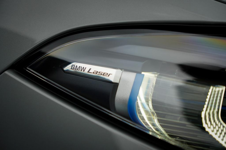 BMW 8 Serie Gran Coupé 840i xDrive High Exe Individual / B&W / Pano / Carbon / M-Stoelen / Adaptive