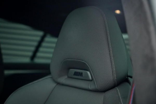 BMW 8 Serie Gran Coupé 840i xDrive High Exe Individual / B&W / Pano / Carbon / M-Stoelen / Adaptive