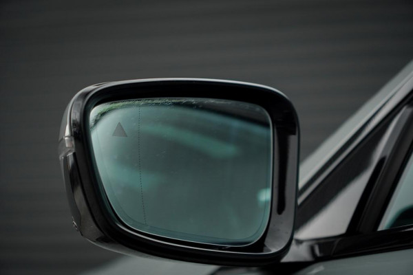 BMW 8 Serie Gran Coupé 840i xDrive High Exe Individual / B&W / Pano / Carbon / M-Stoelen / Adaptive