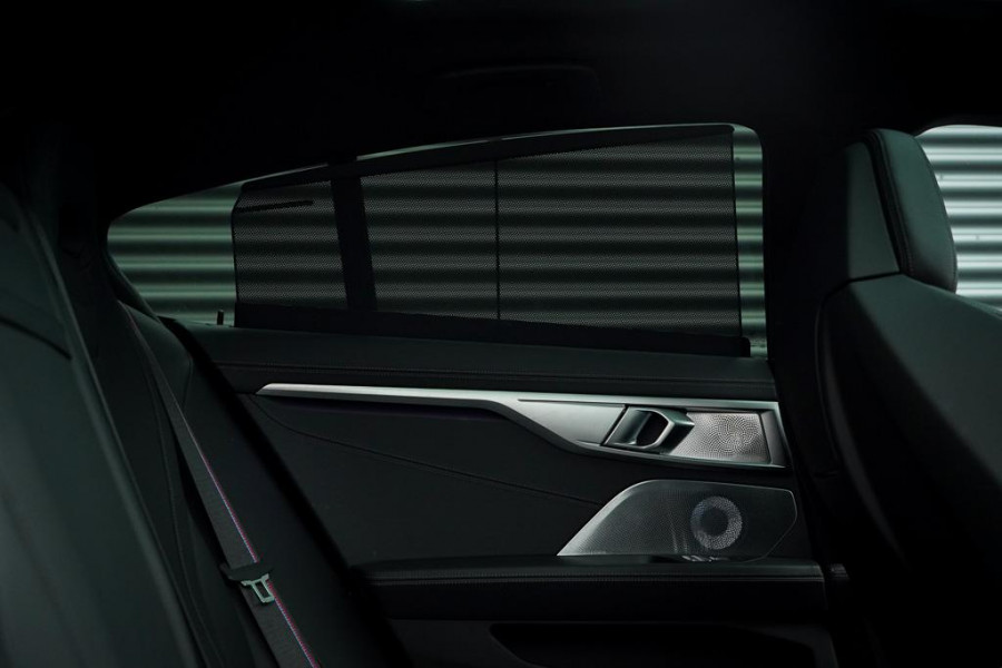 BMW 8 Serie Gran Coupé 840i xDrive High Exe Individual / B&W / Pano / Carbon / M-Stoelen / Adaptive