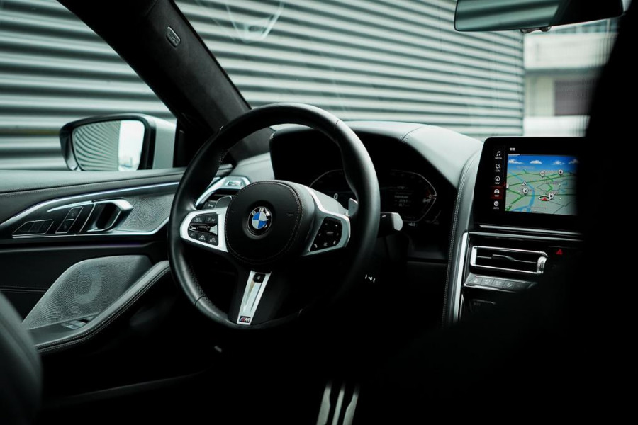 BMW 8 Serie Gran Coupé 840i xDrive High Exe Individual / B&W / Pano / Carbon / M-Stoelen / Adaptive