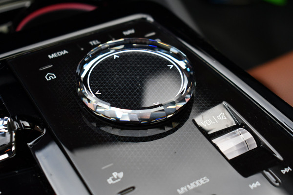 BMW i5 Touring eDrive40 M-Sport Pano Adp-demping B&W Comfzetel+Vent 20inch