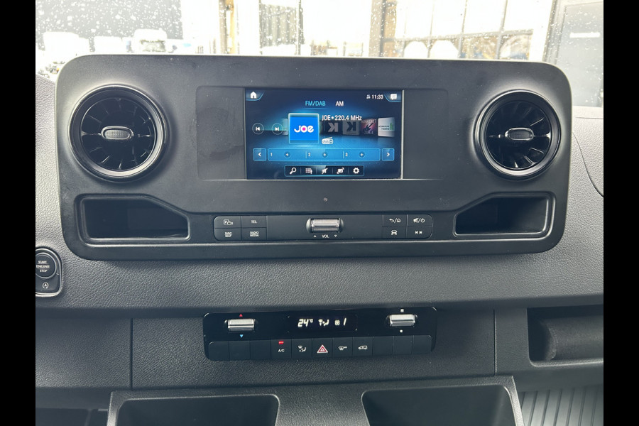 Mercedes-Benz Sprinter 317 CDI L2 H2 Automaat / 360 Camera / MBUX / Navigatie / Cruise control / Airco / 270 Graden achterdeuren