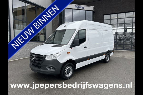Mercedes-Benz Sprinter 317 CDI L2 H2 Automaat / 360 Camera / MBUX / Navigatie / Cruise control / Airco / 270 Graden achterdeuren