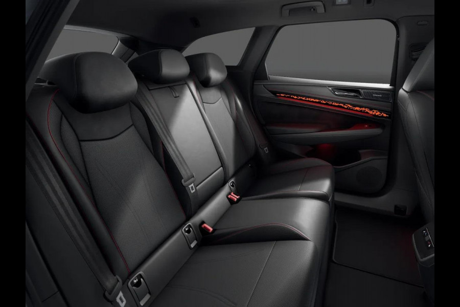 Volkswagen ID.7 Tourer GTX Limited Edition 86 kWh 340 PK | 21 Inch | Trekhaak | Camera