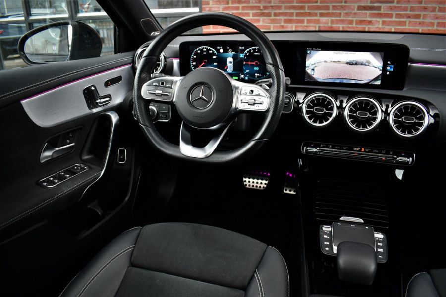 Mercedes-Benz A-Klasse 250e AMG Line Pano Burmester El-zetels