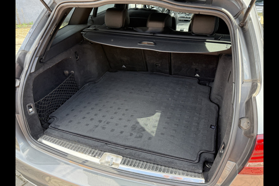 Mercedes-Benz C-Klasse Estate 200 Business Solution AMG | Origineel NL | Multi beam | Parkassist | Dodehoeksensoren | Stoelverwarming
