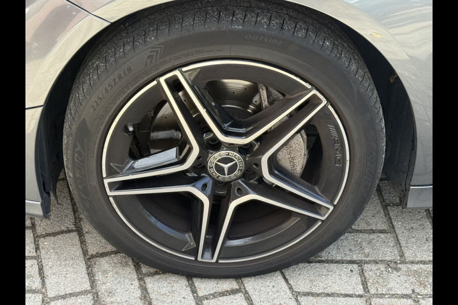 Mercedes-Benz C-Klasse Estate 200 Business Solution AMG | Origineel NL | Multi beam | Parkassist | Dodehoeksensoren | Stoelverwarming