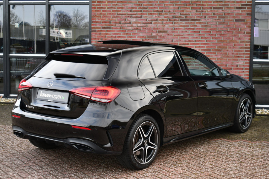 Mercedes-Benz A-Klasse 250e AMG Line Pano Burmester El-zetels